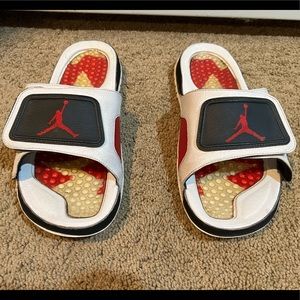JORDAN SLIDES (SIZE 10)